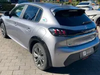 Gebraucht Peugeot e-208 Active 100 kW (136 PS) 2022 Silber Kleinwagen