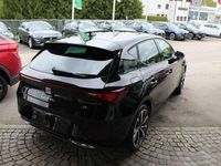 Neu Seat Leon FR 150 PS (110 kW) 2025 Schwarz (midnight schwarz) grau (stoff) Limousine