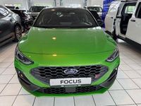 Neu Ford Focus ST 280 PS (205 kW) 2025 Mean green Limousine