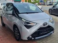 Gebraucht Toyota Aygo X-clusiv 72 PS (52 kW) 2018 Silber Kleinwagen