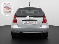 Gebraucht Mercedes A160 82 PS (60 kW) 2011 Silber Kleinwagen