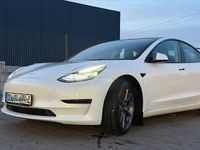 Gebraucht Tesla Model 3 Standard Range Plus 239 kW (325 PS) 2021 Weiß Limousine