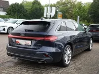 Gebraucht Audi A5 Sport 299 PS (219 kW) 2025 Blau Kombi