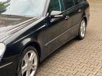 Gebraucht Mercedes E280 190 PS (139 kW) 2007 Schwarz Kombi