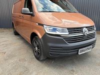 Usata VW Transporter 150 CV (110 kW) 2019 Marrone Furgone