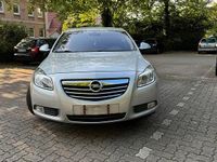 Gebraucht Opel Insignia 140 PS (102 kW) 2009 Silber Limousine
