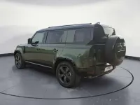Neu Land Rover Defender SE Dynamic 349 PS (256 kW) 2026 Grün SUV
