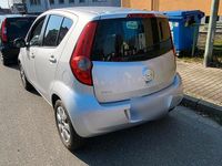 Gebraucht Opel Agila 67 PS (49 kW) 2008 Silber Kleinwagen