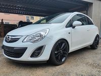Gebraucht Opel Corsa Color Edition 87 PS (63 kW) 2011 Weiß Kleinwagen