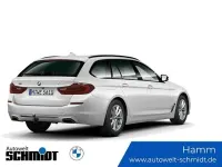 Gebraucht BMW 540 Sport Line 340 PS (250 kW) 2018 Mineralweiß Kombi