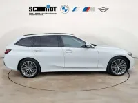 Gebraucht BMW 320 Sport Line 190 PS (139 kW) 2023 Alpinweiß uni Kombi
