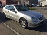 Gebraucht Mercedes C180 143 PS (105 kW) 2001 Schwarz Coupé