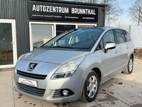 Gebraucht Peugeot 5008 Business-Line 114 PS (83 kW) 2013 Silber Van / Kleinbus