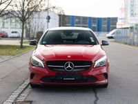 Gebraucht Mercedes CLA180 Urban 122 PS (89 kW) 2018 Rot Limousine