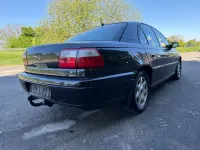 Usado Opel Omega 144 HP (105 kW) 2000 Preto Sedan