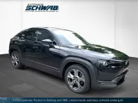 Używany Mazda MX30 Ad'Vantage 106 kW (145 KM) 2022 Czarny SUV