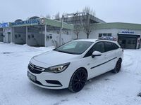 Używany Opel Astra Edition 95 KM (69 kW) 2016 Biały Kombi