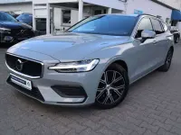 Gebraucht Volvo V60 Core 197 PS (144 kW) 2024 Vapour grey Kombi