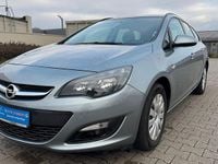 Gebraucht Opel Astra Selection 136 PS (100 kW) 2014 Silber Kombi