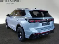 Neu VW Tiguan R-line 150 PS (110 kW) 2026 Oyster silver metallic SUV