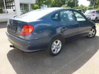 Gebraucht Toyota Avensis 110 PS (80 kW) 2000 Other Limousine