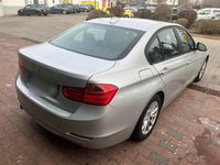 Gebraucht BMW 316 116 PS (85 kW) 2015 Silber Limousine