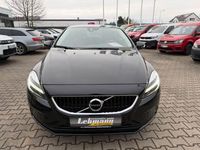 Gebraucht Volvo V40 Momentum 150 PS (110 kW) 2018 Schwarz Limousine