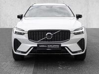Gebraucht Volvo XC60 Plus 197 PS (144 kW) 2023 Crystal white / metallic SUV