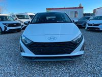Gebraucht Hyundai i20 Select 79 PS (58 kW) 2025 Weiß Limousine