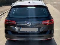 Gebraucht VW Passat Highline 179 PS (131 kW) 2017 Schwarz Kombi