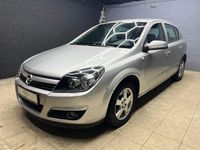 Gebraucht Opel Astra Edition 105 PS (77 kW) 2005 Silber Kleinwagen