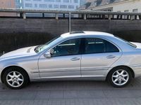 Gebraucht Mercedes C240 Elegance 170 PS (125 kW) 2000 Silber Limousine