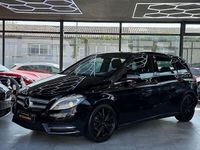 Gebraucht Mercedes B180 122 PS (89 kW) 2013 Schwarz Van / Kleinbus