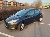 Gebraucht Ford Fiesta Celebration 101 PS (74 kW) 2016 Blau Limousine