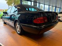 Gebraucht Mercedes E420 Avantgarde 279 PS (205 kW) 1997 Schwarz Limousine