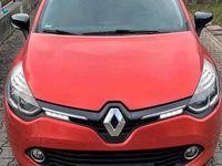 Gebraucht Renault Clio IV 90 PS (66 kW) 2015 Rot Kleinwagen