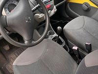 Gebraucht Peugeot 107 Filou 68 PS (50 kW) 2006 Gelb Kleinwagen