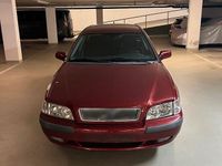 Gebraucht Volvo V40 122 PS (89 kW) 2001 Rot Kombi