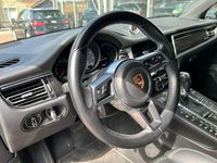 Gebraucht Porsche Macan GTS 381 PS (280 kW) 2020 Tiefschwarzmetallic (metallic) SUV