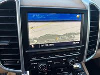 Gebraucht Porsche Cayenne Basis 299 PS (219 kW) 2011 Weiß SUV