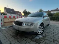 Gebraucht Audi A4 130 PS (95 kW) 2001 Gold Limousine