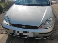 gebraucht Ford Focus 1,6 Benzin 2 Hand