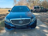 Gebraucht Mercedes C250 204 PS (150 kW) 2018 Blau Kombi
