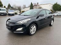 Gebraucht Hyundai i30 99 PS (72 kW) 2014 Schwarz Kombi