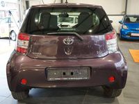 Gebraucht Toyota iQ 68 PS (50 kW) 2009 Violet Kleinwagen