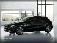 Gebraucht Mercedes A250 Progressive 163 PS (119 kW) 2025 Schwarz Limousine