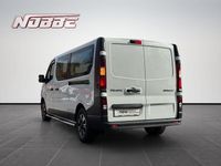 Gebraucht Renault Trafic Komfort 150 PS (110 kW) 2022 Arktisweiß Van / Kleinbus