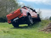 Occasion Isuzu D-Max 163 ch (119 kW) 2025 Orange Pick-up