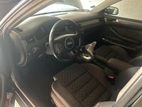 Gebraucht Audi A6 170 PS (125 kW) 2002 Schwarz Limousine