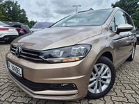 Gebraucht VW Touran Highline 150 PS (110 kW) 2018 Titanium beige Van / Kleinbus